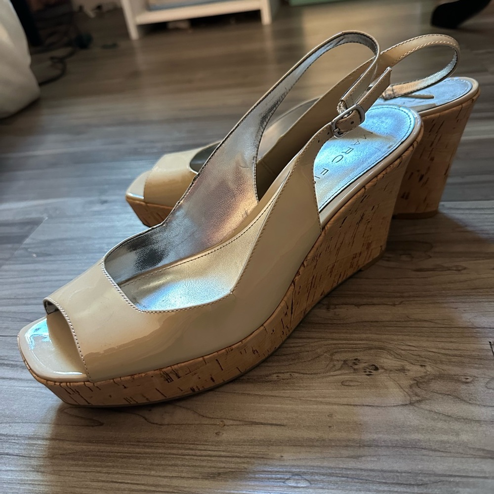 Marc Fisher Wedges